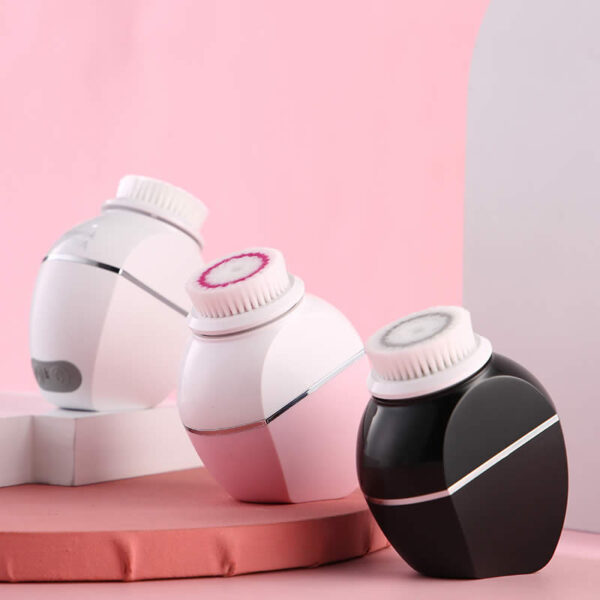 Soft Handheld Silicone Facial Cleansing Brush